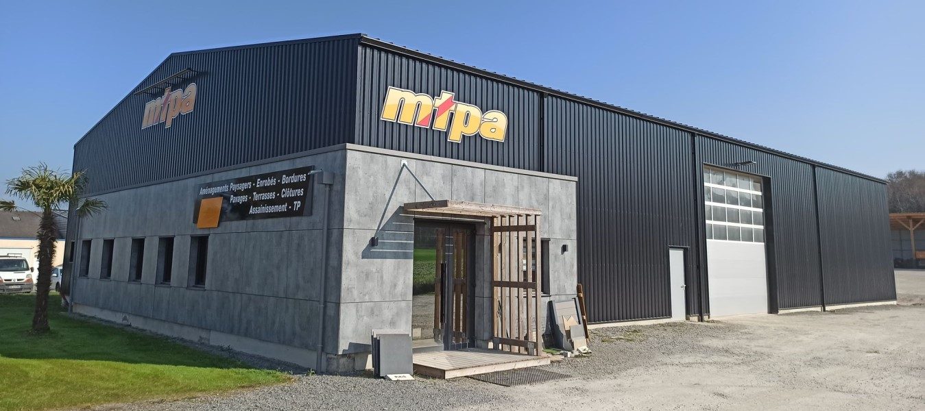 Locaux de l'entreprise MTPA à Sixt-sur-Aff